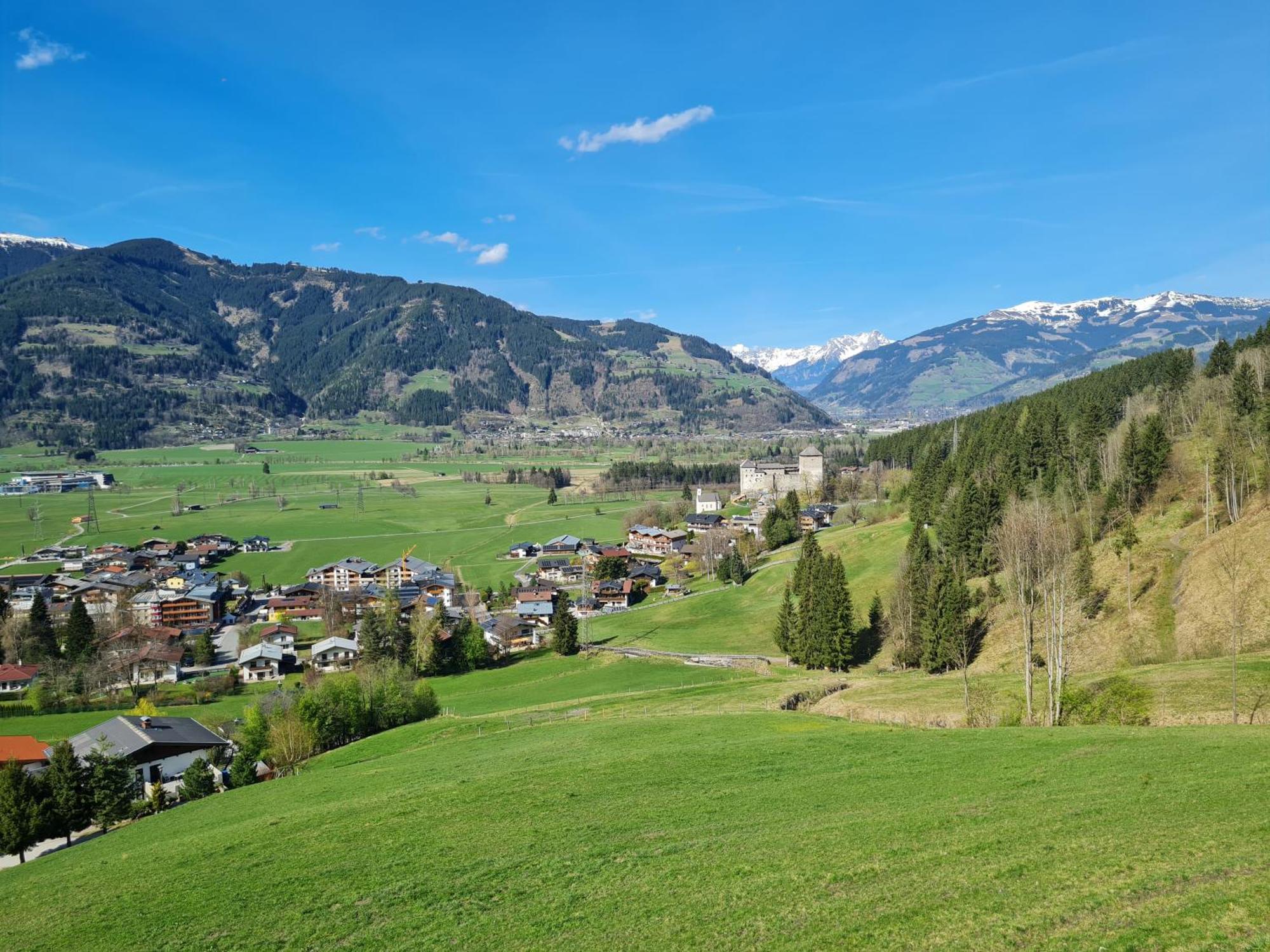 Panorama Hotel Guggenbichl - Inkl Sommerkarte, Einmaliger Eintritt Ins Tauern Spa & Bester Ausblick Ueber Kaprun Exterior foto