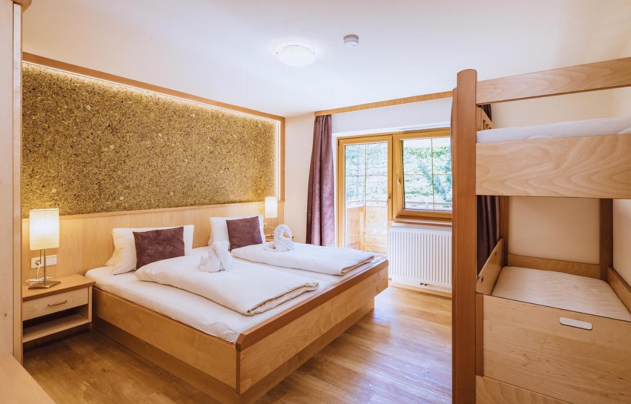 Panorama Hotel Guggenbichl - Inkl Sommerkarte, Einmaliger Eintritt Ins Tauern Spa & Bester Ausblick Ueber Kaprun Exterior foto