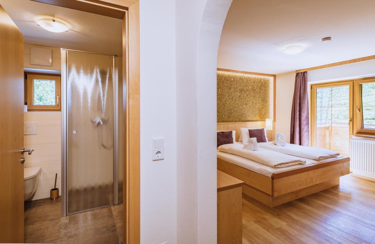 Panorama Hotel Guggenbichl - Inkl Sommerkarte, Einmaliger Eintritt Ins Tauern Spa & Bester Ausblick Ueber Kaprun Exterior foto